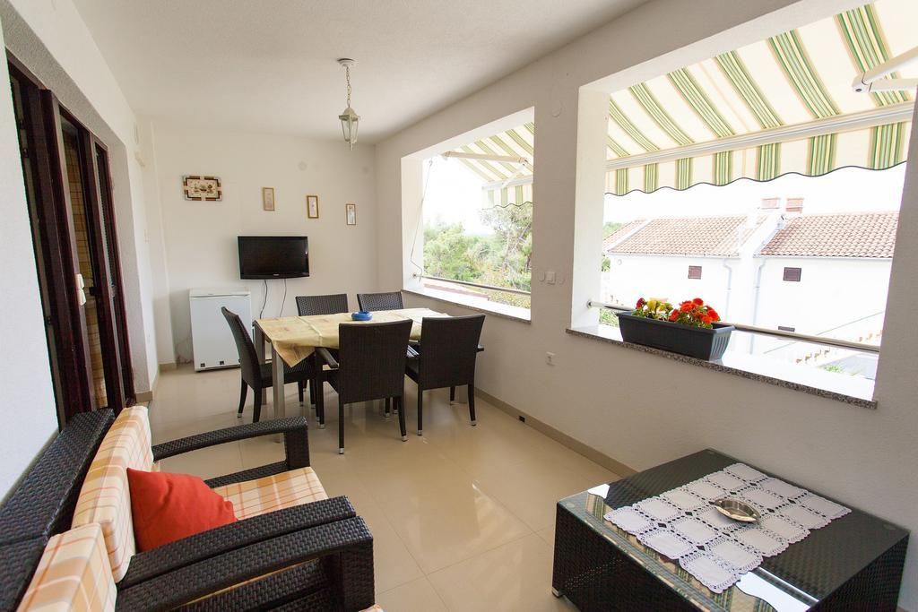 Apartman Kondic Omišalj Camera foto
