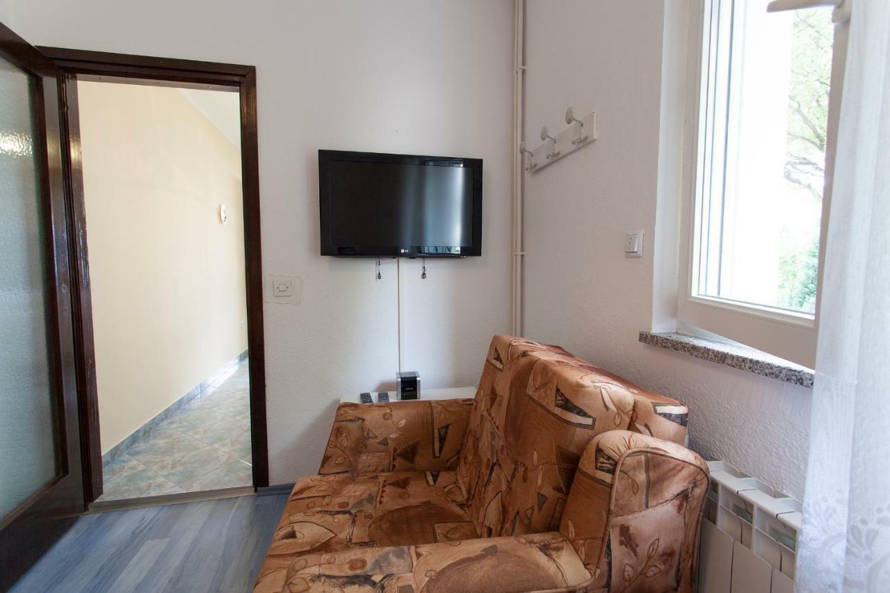 Apartman Kondic Omišalj Esterno foto